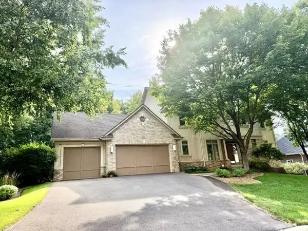 14817 Summit Oaks Drive, Burnsville, MN 55337