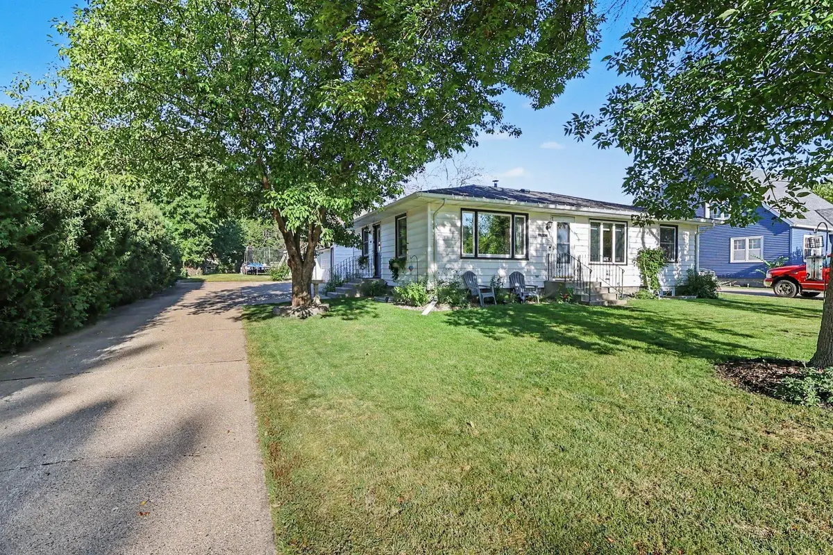 502 Central Avenue S, New Prague, MN 56071 - #1