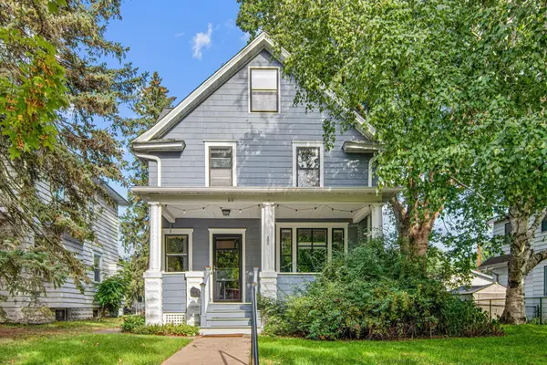 818 Delaware Avenue, Saint Paul, MN 55107