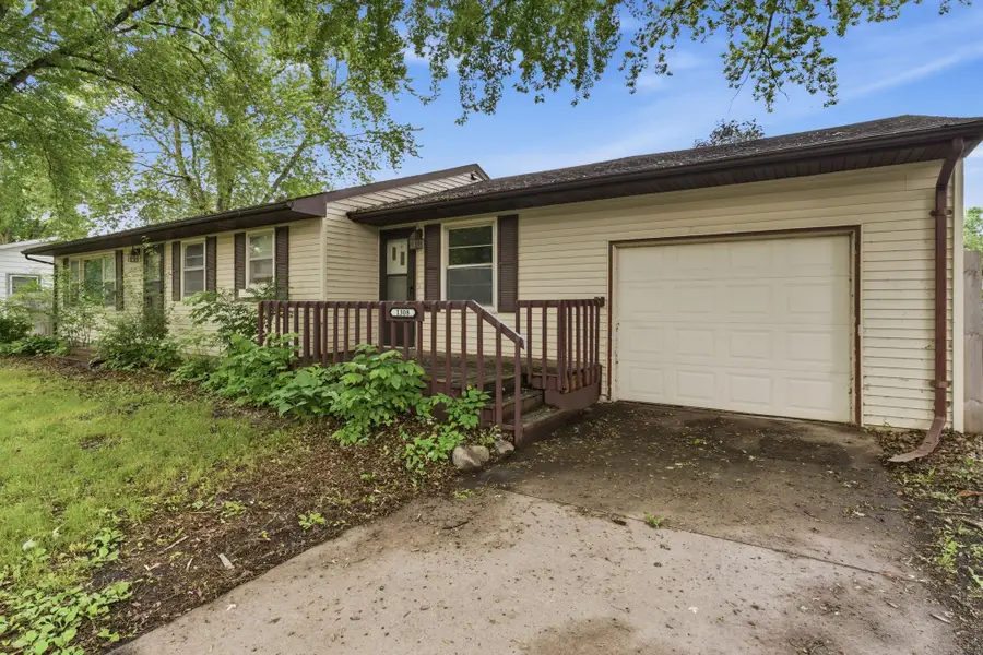 1308 10th Street Sw, Willmar, MN 56201 - #2