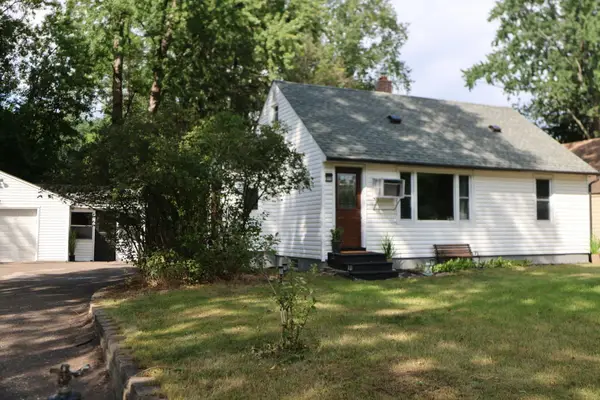 2273 Oakwood Drive, Mounds View, MN 55112