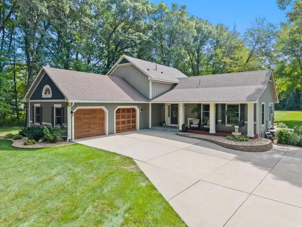 4556 224th Avenue Ne, East Bethel, MN 55011