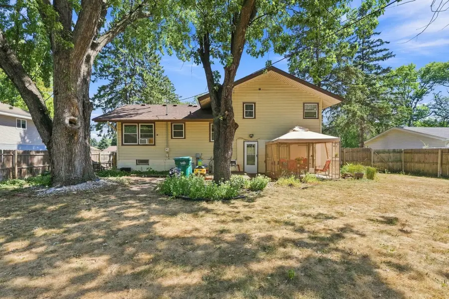 6933 Brunswick Avenue N, Brooklyn Park, MN 55429 - #3