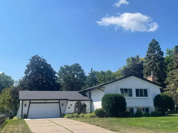 7565 Paul Road, Woodbury, MN 55125