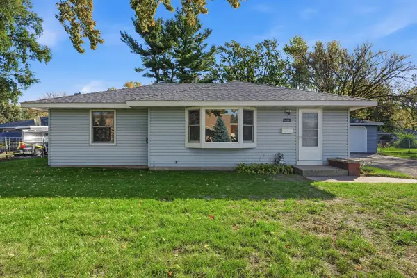 9025 10th Avenue S, Bloomington, MN 55420