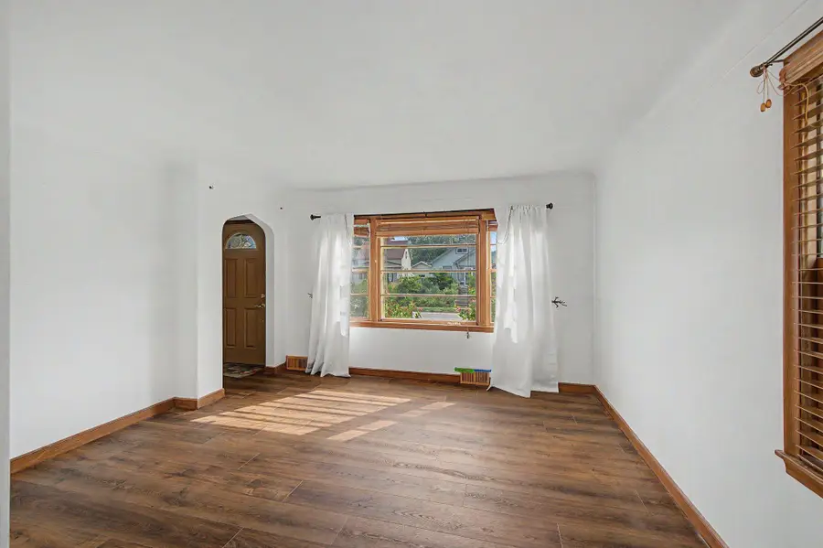 143 12th Avenue N, South Saint Paul, MN 55075 - #3