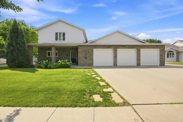 754 Wyndemere Drive, West Fargo, ND 58078