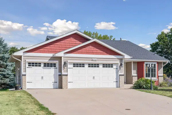 4751 Heather Ridge Road N, Saint Paul, MN 55128