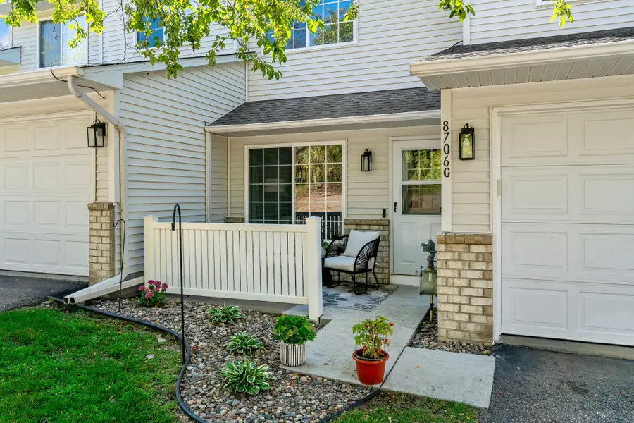 8706 Quarry Ridge Lane #G, Woodbury, MN 55125 - #3