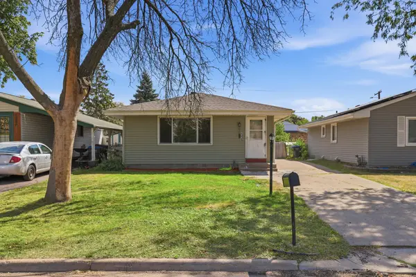 2336 12th Avenue E, North Saint Paul, MN 55109