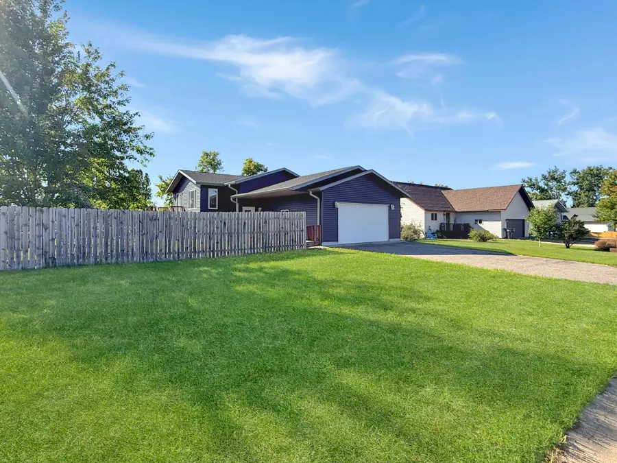 105 Walborg Avenue Ne, Bemidji, MN 56601 - #3