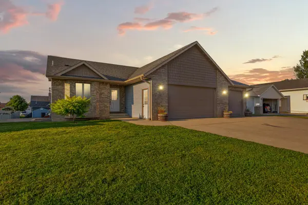 1390 18th Street Se, Owatonna, MN 55060