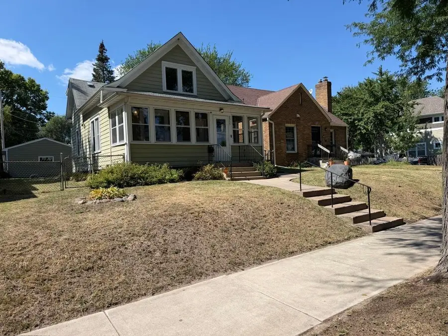 2955 Queen Avenue N, Minneapolis, MN 55411 - #3