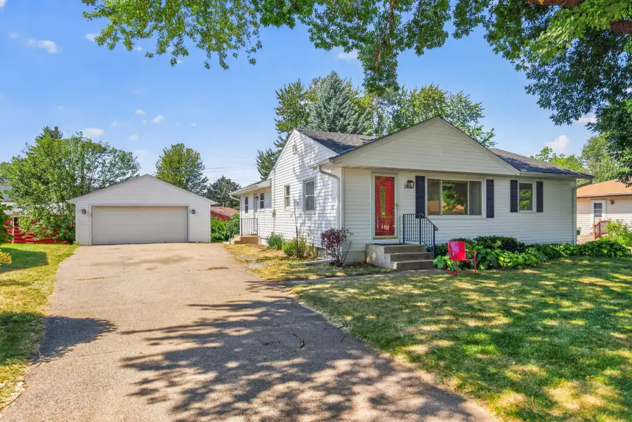 2142 Garnet Drive, Eagan, MN 55122 - #2