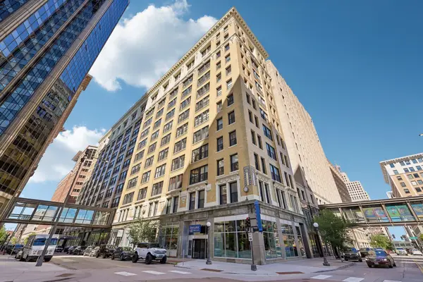 350 Saint Peter Street #1010, Saint Paul, MN 55102