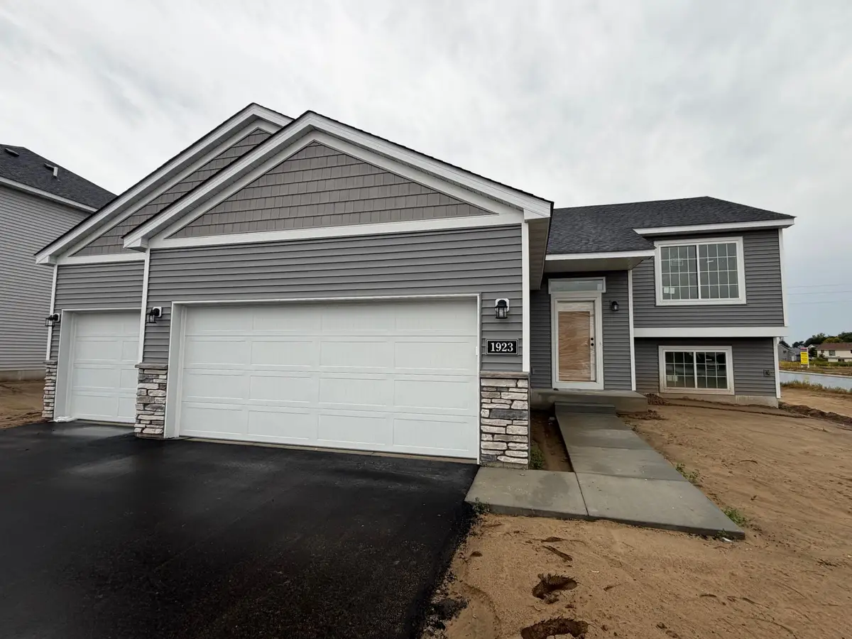 1923 Pierce Street S, Cambridge, MN 55008 - #1