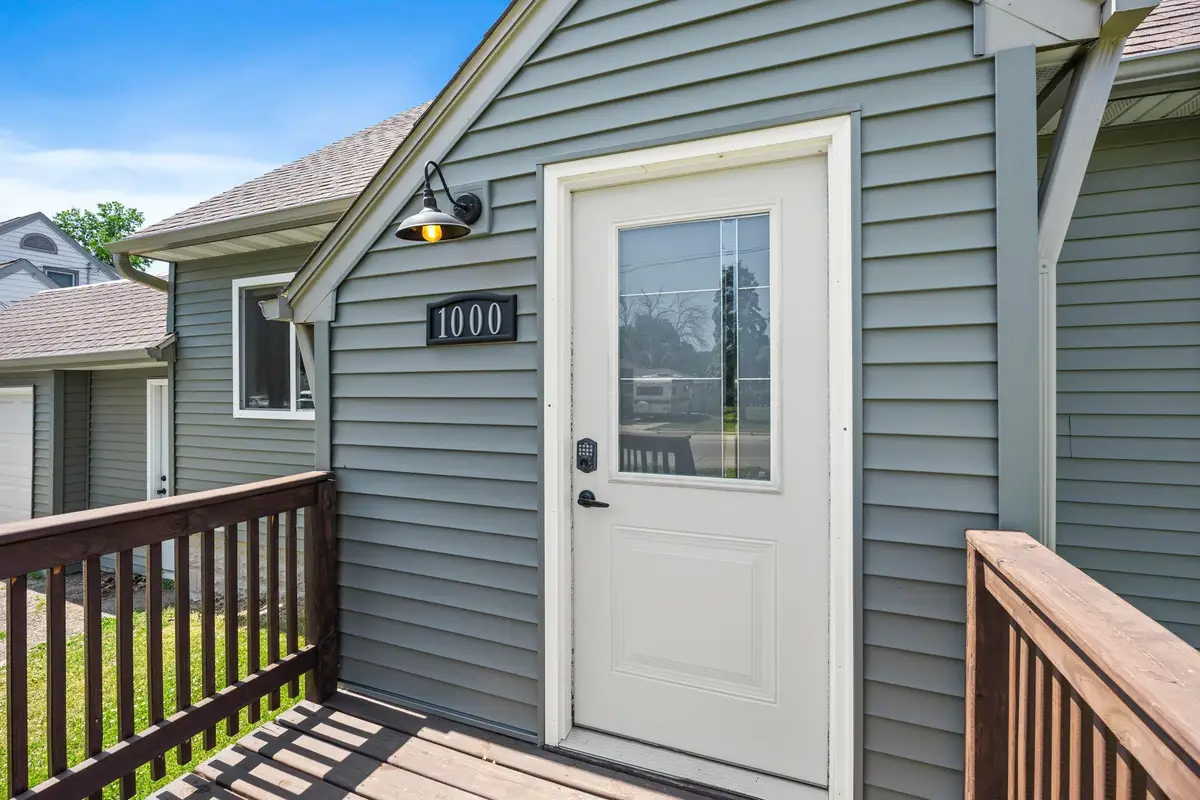 1000 W Lyon Avenue, Lake City, MN 55041 - #1