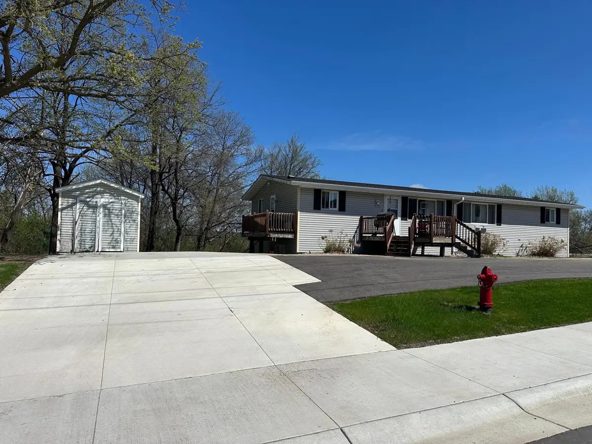 520 W State Street, Belle Plaine, MN 56011 - #1