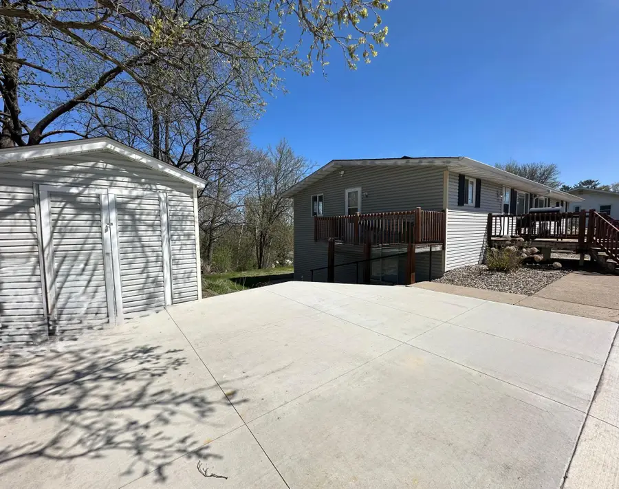 520 W State Street, Belle Plaine, MN 56011 - #2