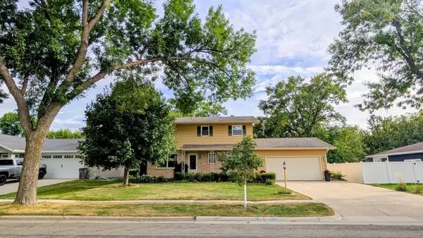1207 22nd Avenue S, Moorhead, MN 56560