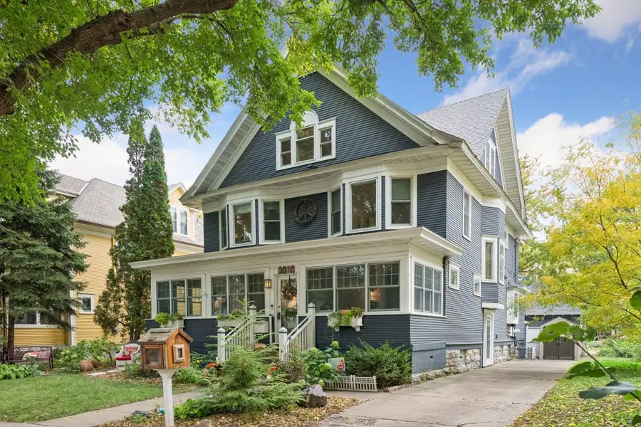 2024 Emerson Avenue S, Minneapolis, MN 55405 - #2