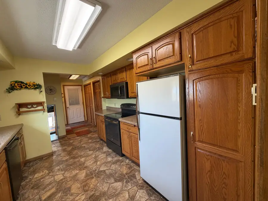 6659 122nd Avenue Se, Lisbon, ND 58054 - #3