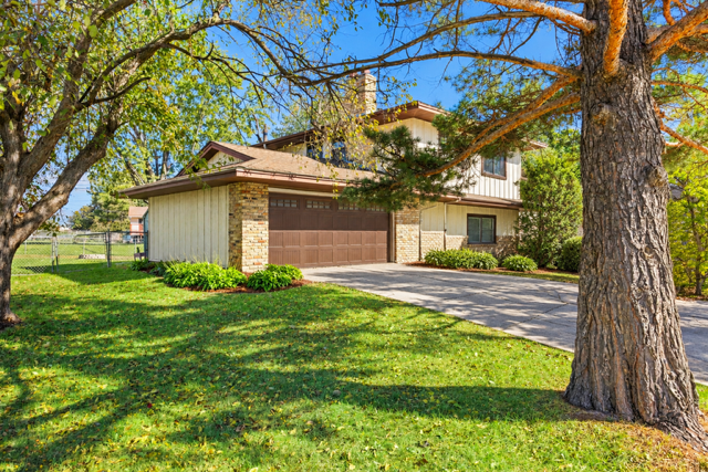829 Mcintosh Drive, Apple Valley, MN 55124 - #2