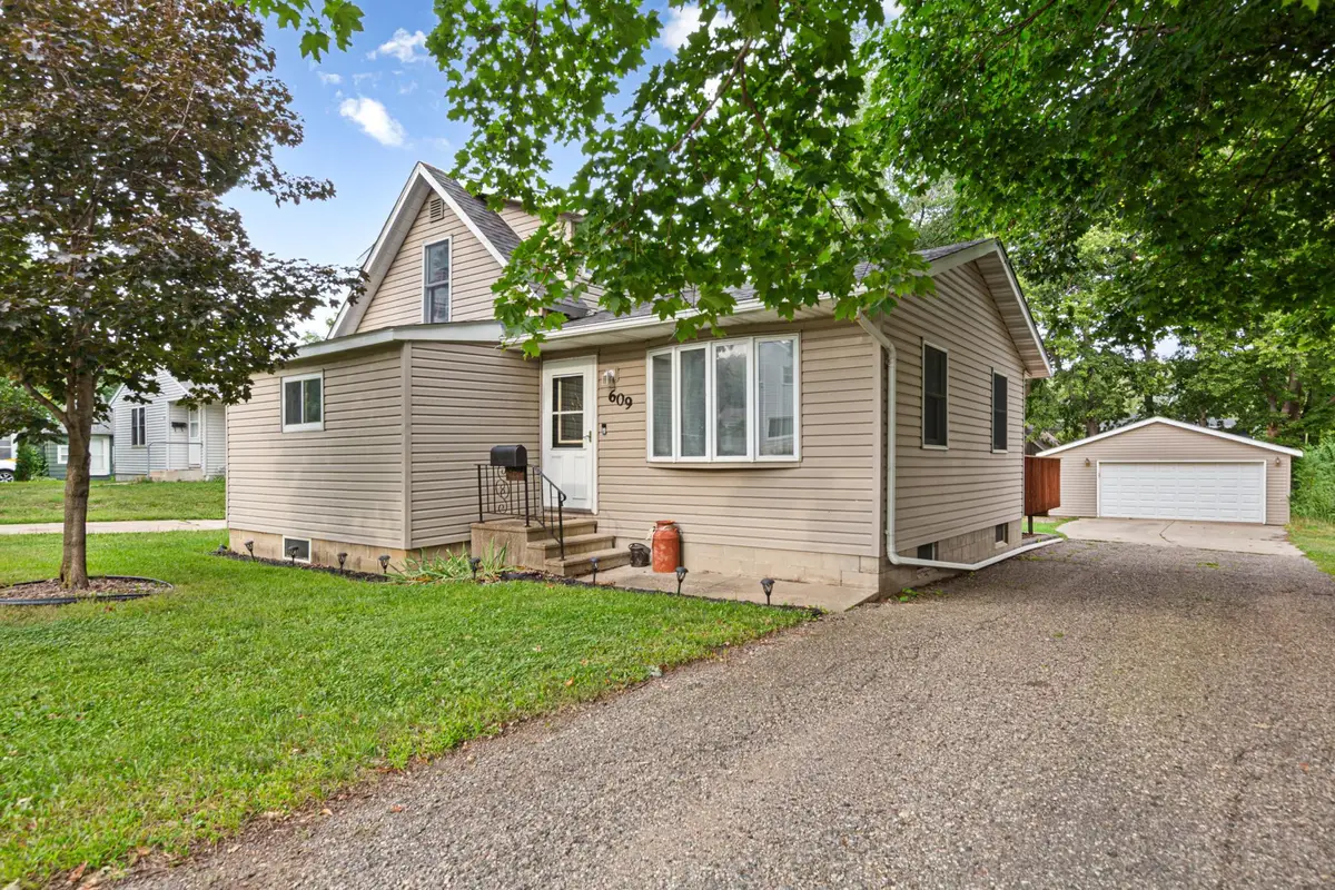 609 Short Street, Faribault, MN 55021 - #1