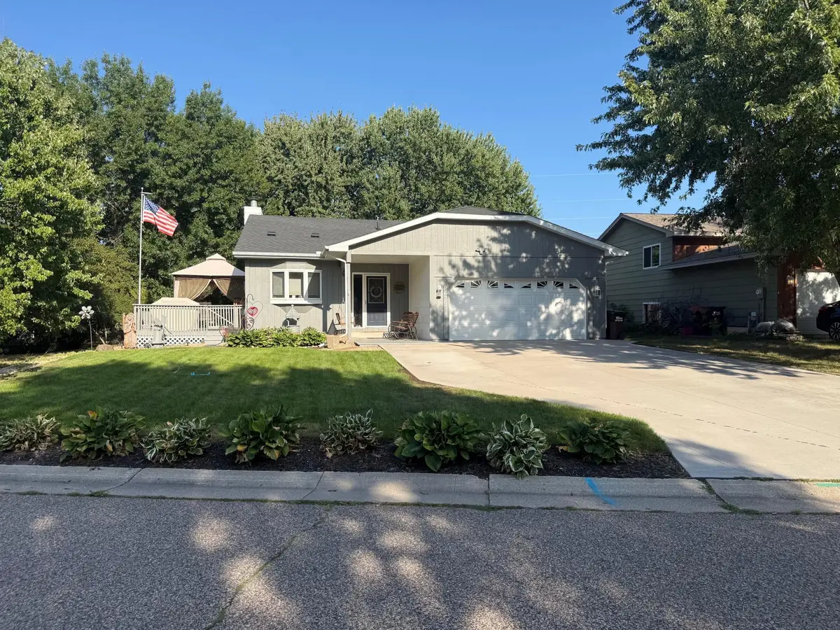 2679 Guthrie Avenue N, Oakdale, MN 55128 - #1