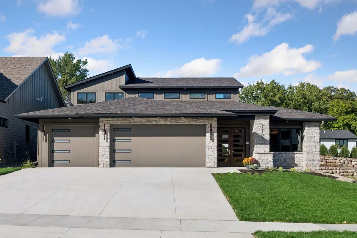 719 Ensconced Way, Chaska, MN 55318 - #1