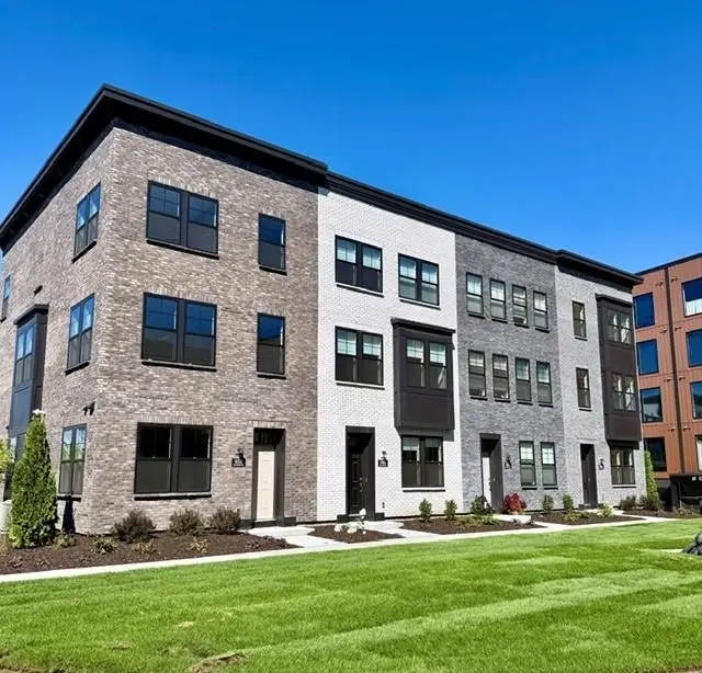 851 Sweetwater Drive, Saint Paul, MN 55116 - #1