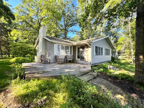 38675 Wagon Trail Loop, Battle Lake, MN 56515