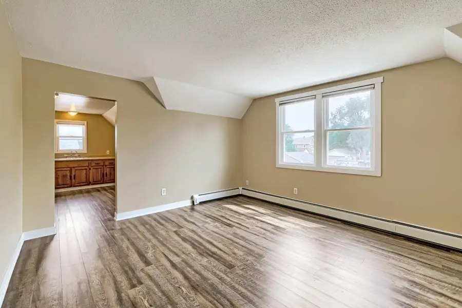 153 4th Avenue S, South Saint Paul, MN 55075 - #3
