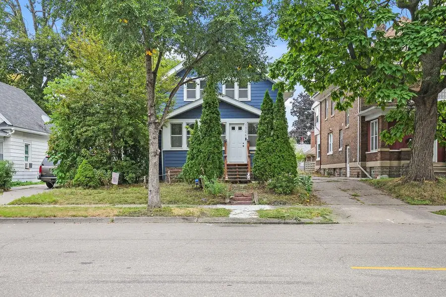 1024 Western Avenue N, Saint Paul, MN 55117 - #2