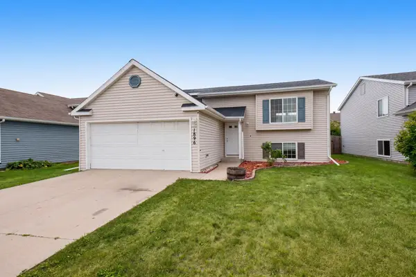 1896 Huntington Lane, West Fargo, ND 58078