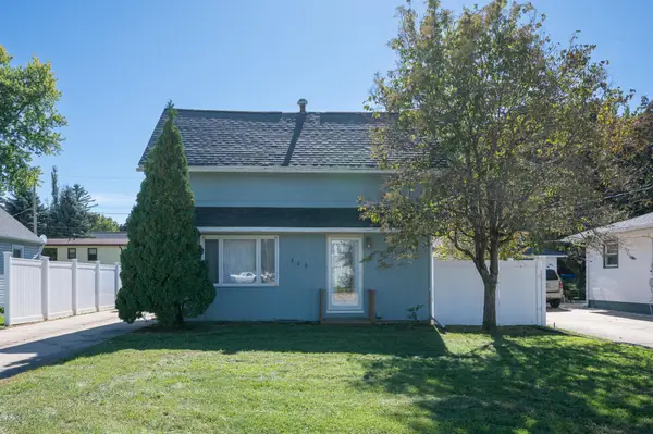 306 1st Street E, Stewartville, MN 55976