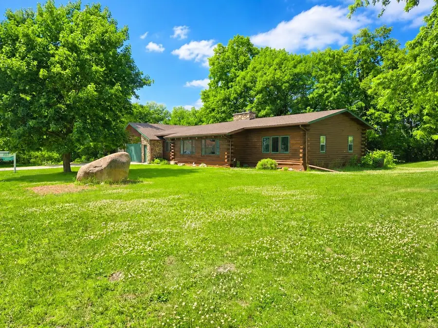 830 W Church Street, Belle Plaine, MN 56011 - #2