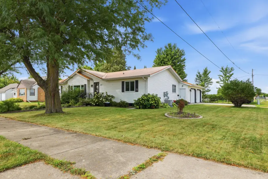 201 White Street S, Comfrey, MN 56019 - #3