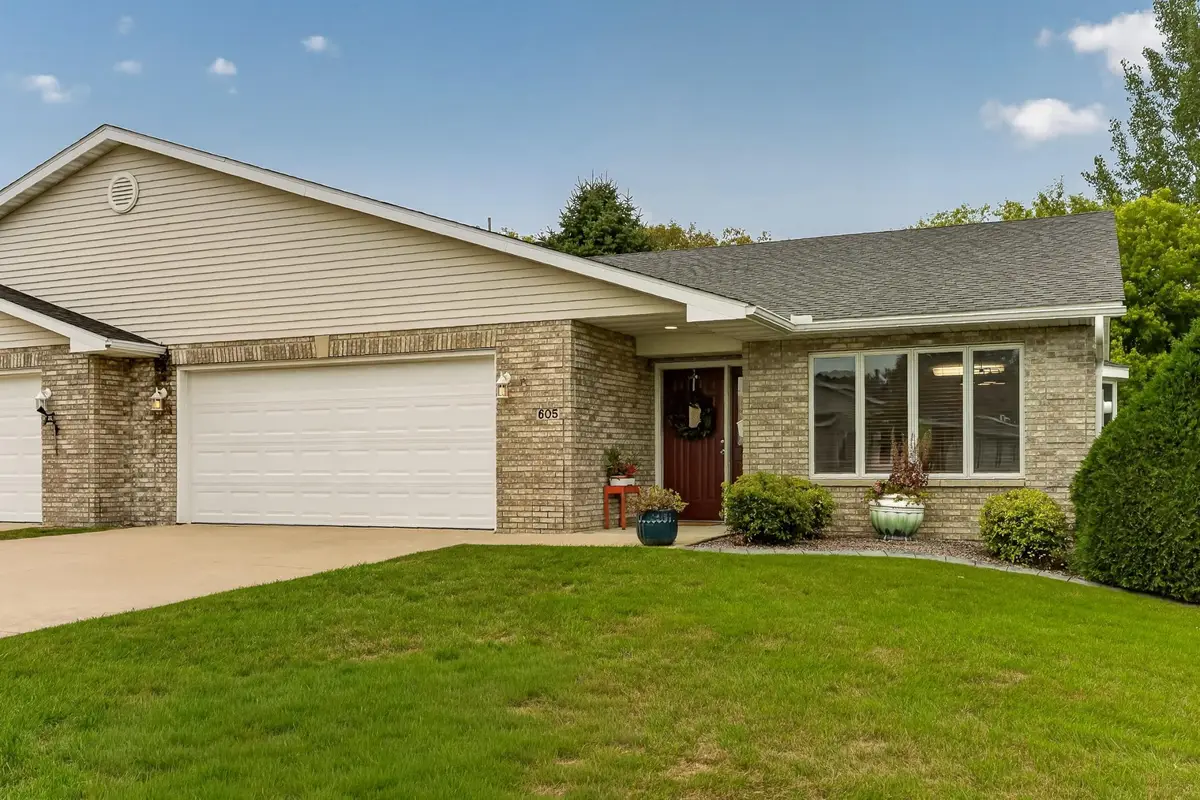 605 3rd Avenue Nw, Byron, MN 55920 - #1