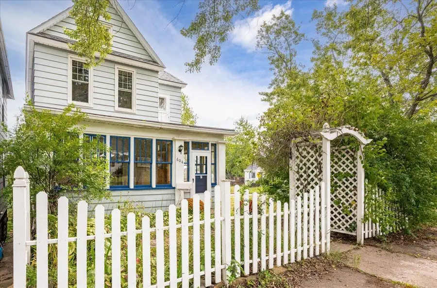 604 E 11th Street, Duluth, MN 55805 - #3