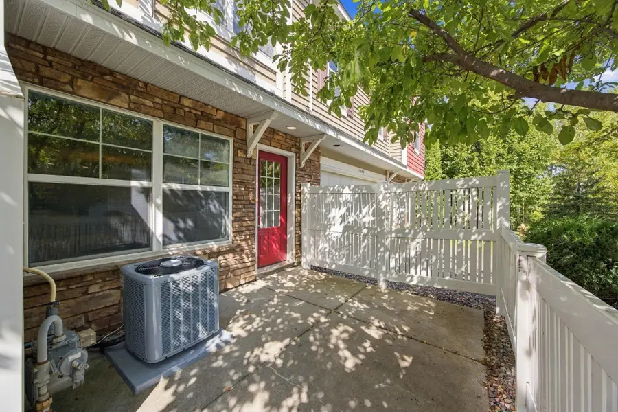 15562 60th Avenue N, Plymouth, MN 55446 - #3