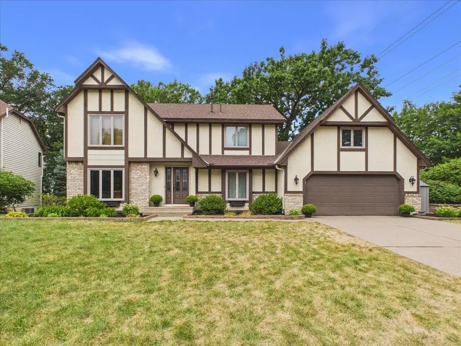 4195 Norma Avenue, Arden Hills, MN 55112 - #2