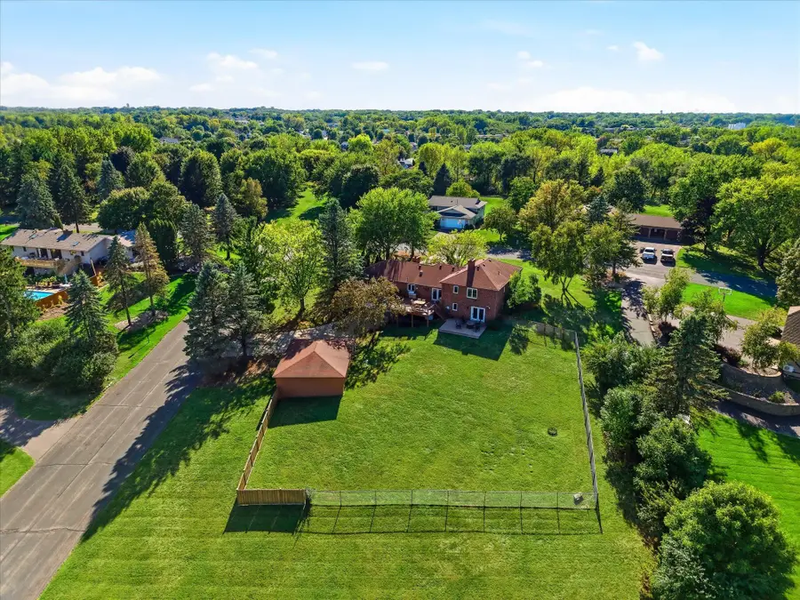 5431 Hilltop Avenue N, Lake Elmo, MN 55042 - #2