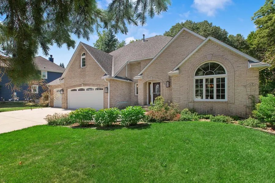 8978 Jewel Avenue S, Cottage Grove, MN 55016 - #3