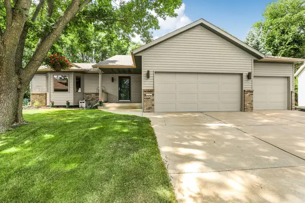 1101 Summit Way, Sauk Rapids, MN 56379