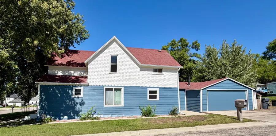 213 Garfield Street S, Lake Benton, MN 56149 - #2