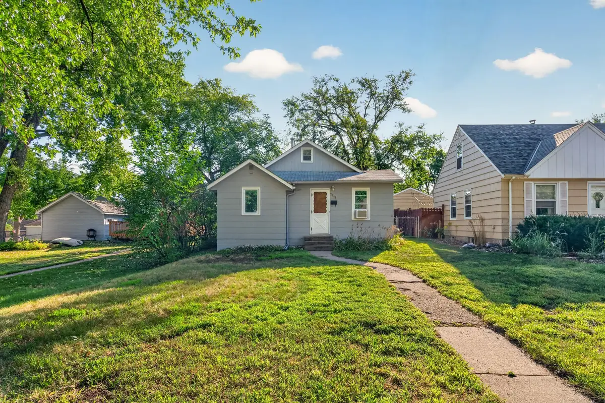 2841 Blackstone Avenue, Saint Louis Park, MN 55416 - #1