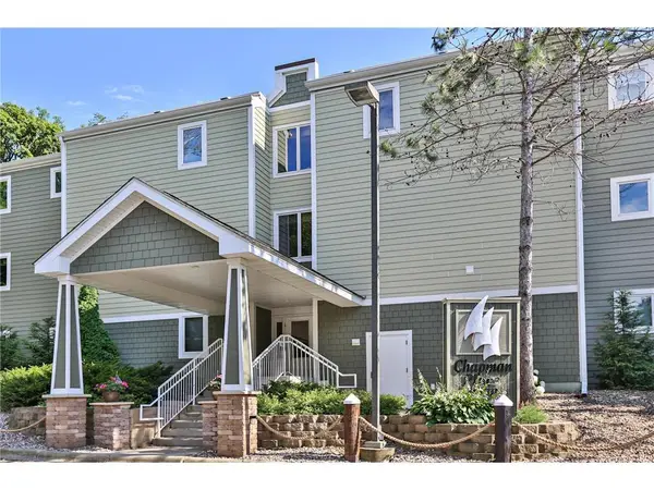 2670 Commerce Boulevard #106, Mound, MN 55364