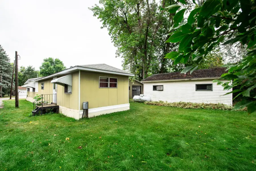 407 W Oak Street, Osakis, MN 56360 - #3