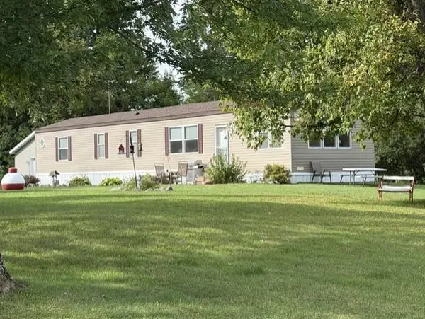 295 Tingdale Street N, Mcgregor, MN 55787